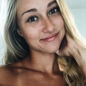 Meet your Posher, Ash